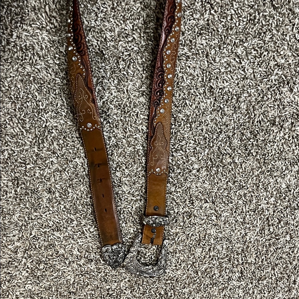 Western Brown Leather Belt with Silver Buckle - Picture 9 of 10